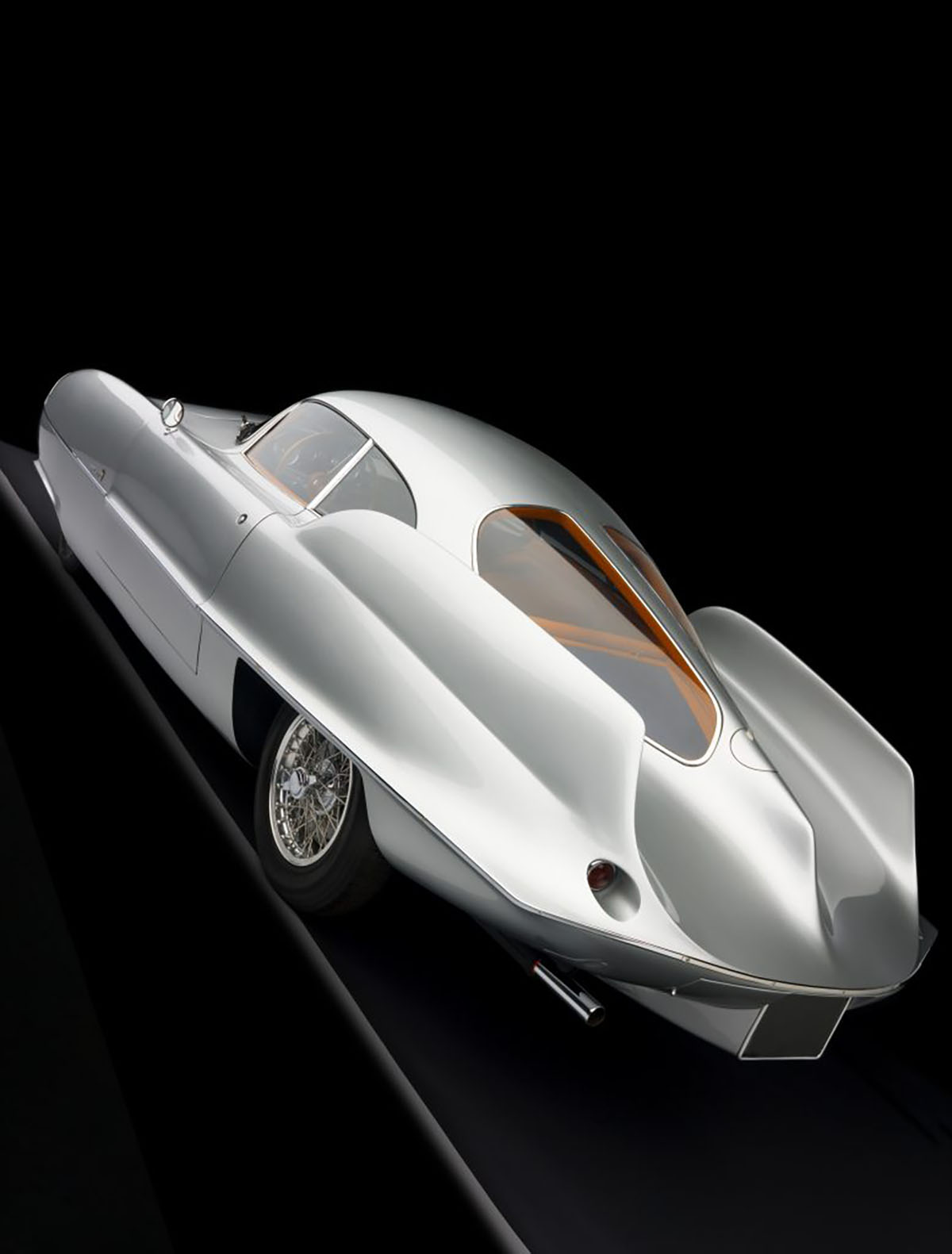 1955-B.A.T-9d_Ron-Kimball-©-2020-Courtesy-of-RM-Sotheby’s-5-777x1024-1 15億円オーバーで落札！1950年代に生まれた3台の伝説的なアルファ ロメオ B.A.Tコンセプトカー