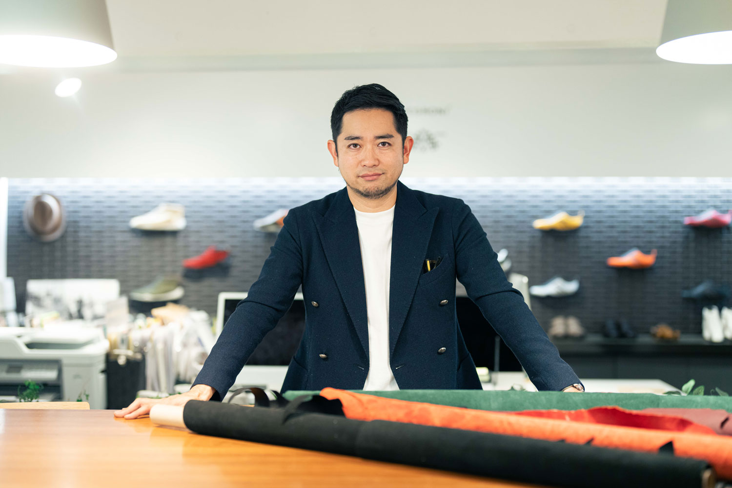 日本のクラフトマンシップと、欧州の皮革文化が融合。 「唯一無二の