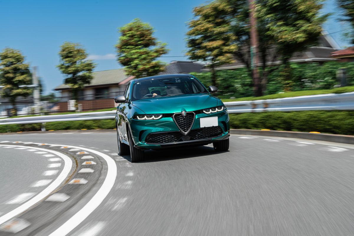15_098_R2_0595-1200x800 本来の自分に返る時間を、愛車と愛犬とともに。 「トナーレQ4ヴェローチェ」オーナーインタビュー