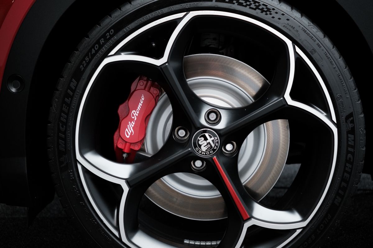 Junior本社取材_後編5-1200x800 デザイン部門と開発部門、トリノで2大トップに直撃。アルファ ロメオ ジュニアに受け継がれる「伝統と革新」 -後編-