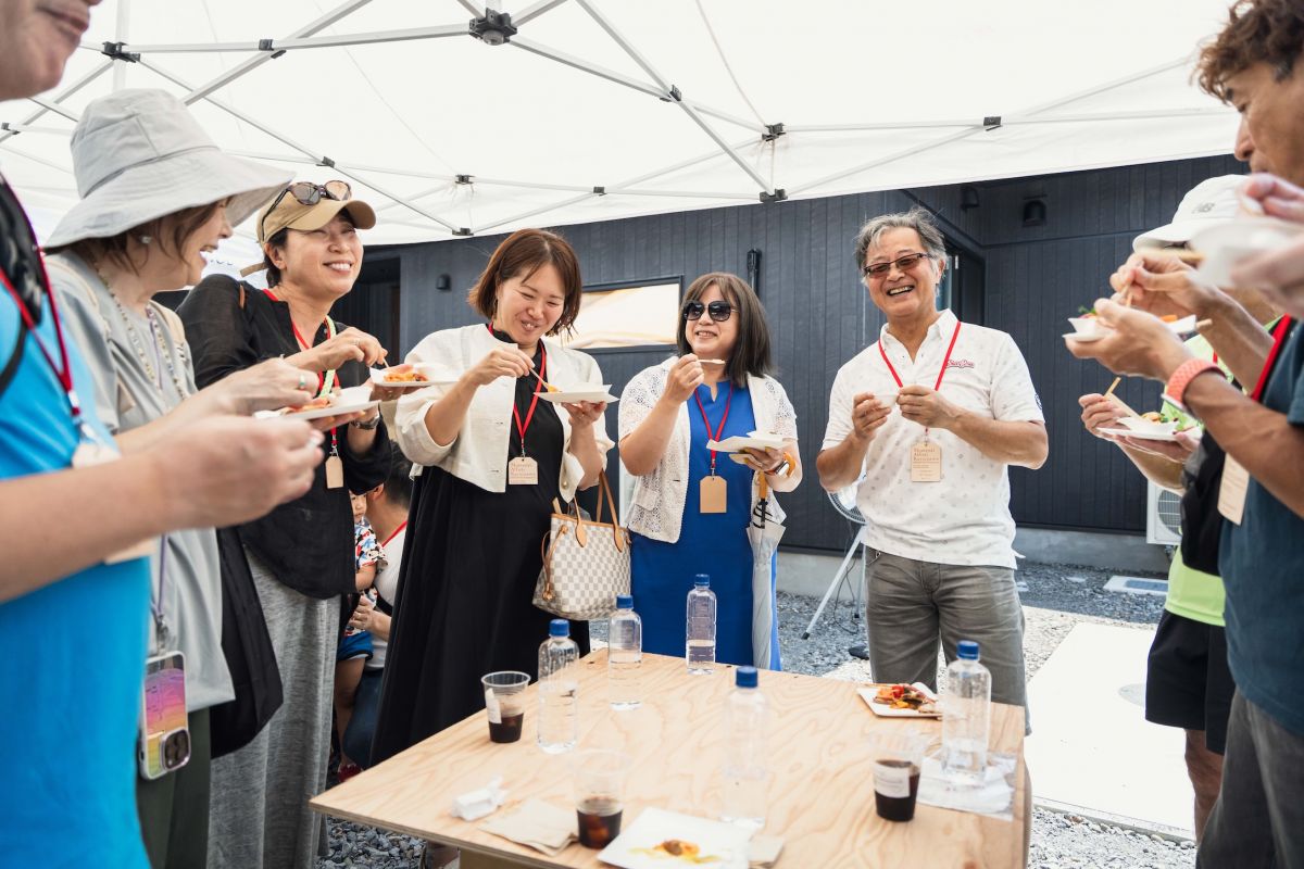 11-1200x800 ステアリングを握った先にある、香り高い一杯。軽井沢に誕生した、新たなクルマ好きの聖地「ALPHA COFFEE」。