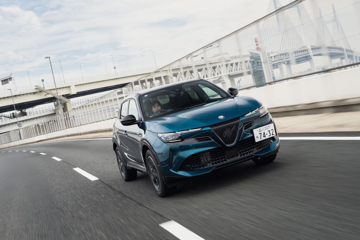 22差替え-1200x800 見るほどに心トキメク「アルファロメオ ジュニア」は、どこか人間っぽくて愛おしい