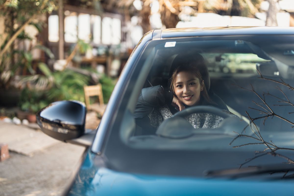 16-1200x800 走りも、デザインも、自分らしく。レーサー織戸茉彩さんが語るアルファ ロメオ ジュニアと“その先”