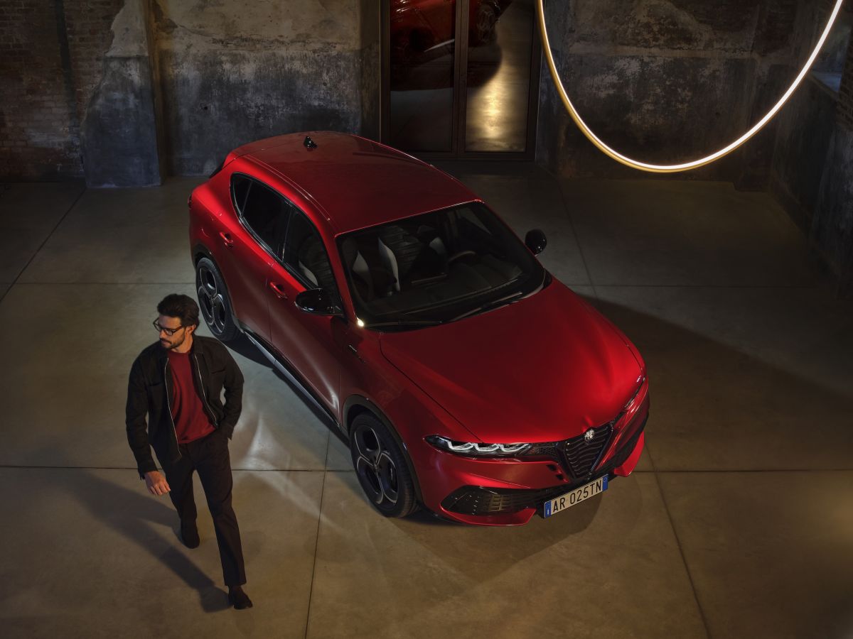 7-1-1200x900 アルファ ロメオの“進化”を体現した新型トナーレ。その注目のデザインを、モータージャーナリスト飯田裕子さんがレポート。