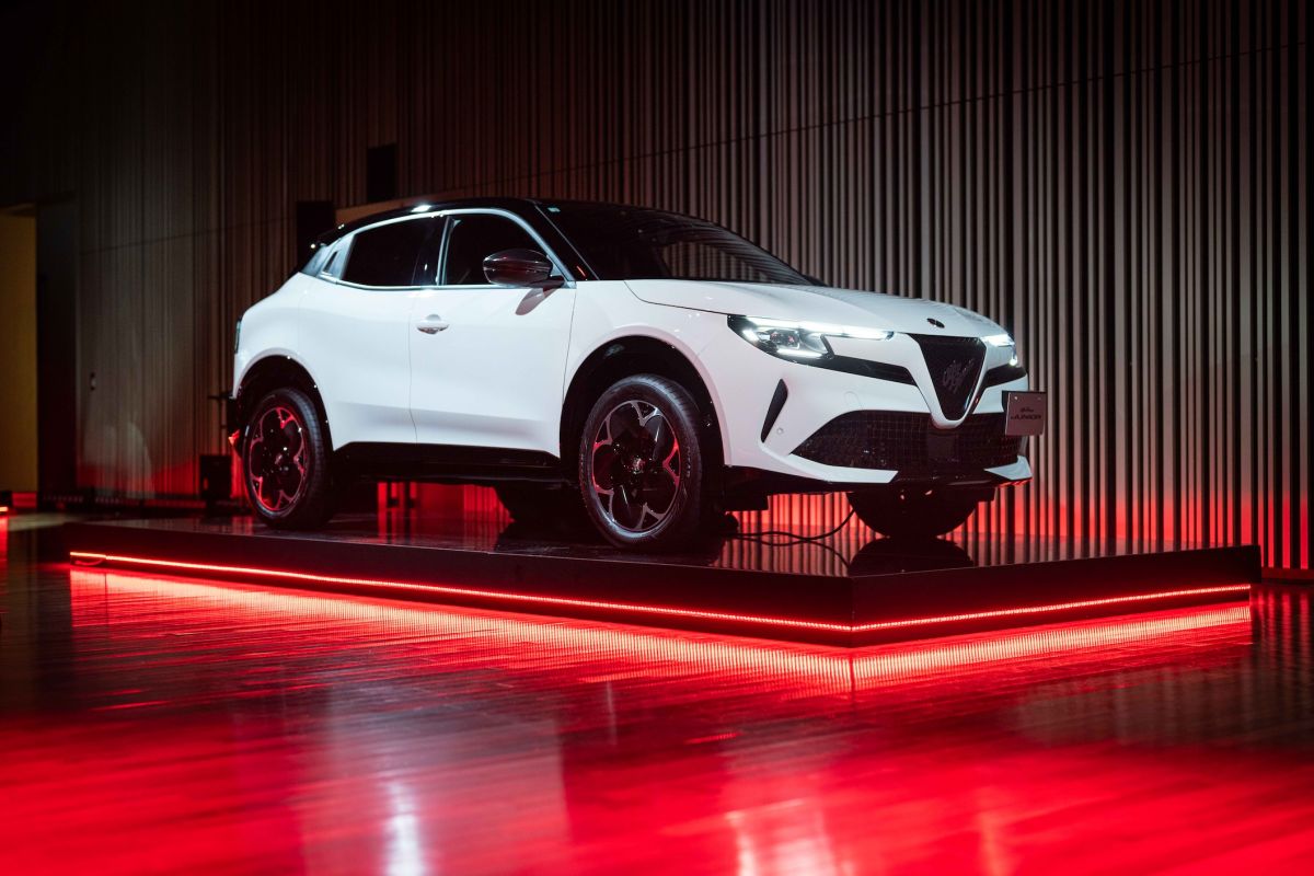 8-1200x800 効率ではなく感性で選ぶという贅沢。新型トナーレのジャパン プレミアで示されたアルファ ロメオの「感情の力学」