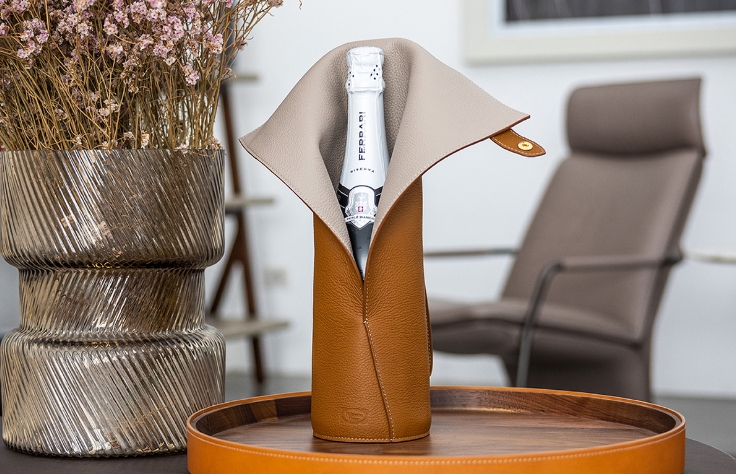 ポルトローナ・フラウ Wine Bag（ALFA ROMEO MADE IN ITALY CAMPAIGN 